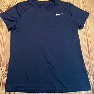 EUC, Womens Navy Dri fit Nike tee, Medium
